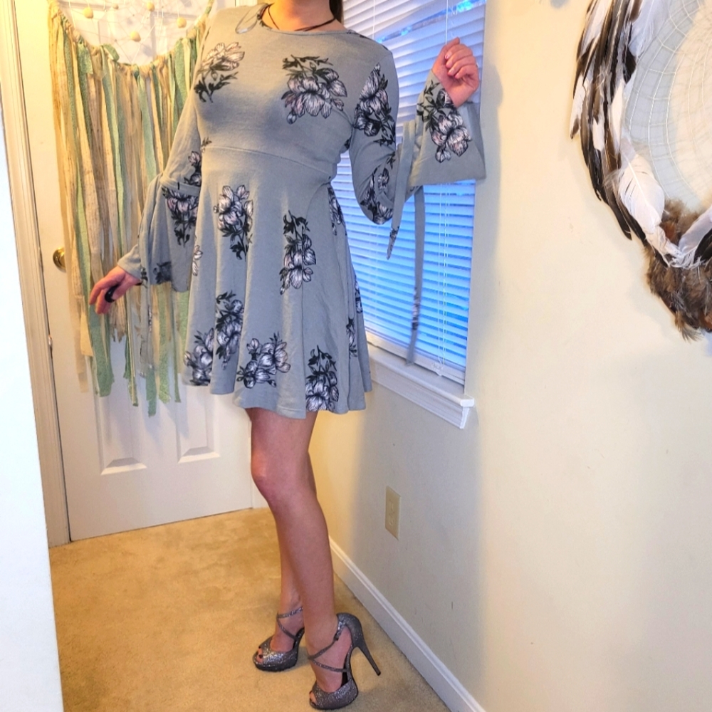 Long sleeve floral dress